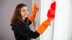 カーテンを外さずに洗う方法：主婦に役立つコツ