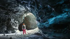 地質学者が洞窟の地下で2か月間過ごし、新たな科学分野の幕開けとなる驚くべき発見をした