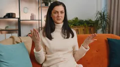 ボディランゲージ：心理学者によると、相手が自分に好意を持っていないことをどう見分けるか。